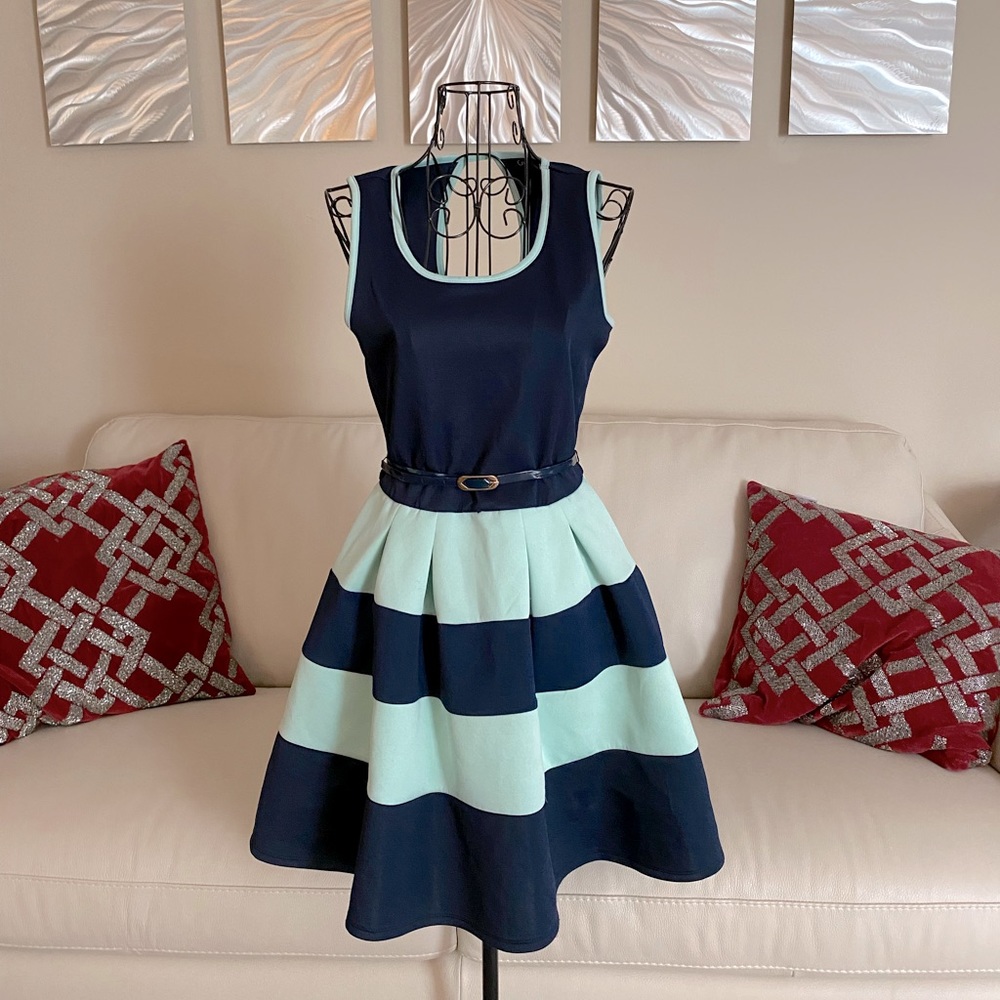 Crystal Sky | Blue dress with belt